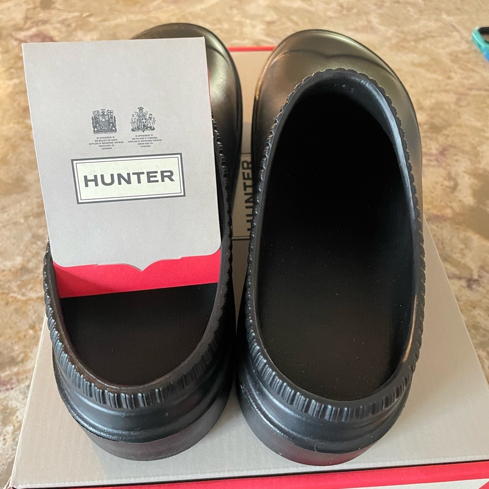 Hunter Black clogs size 8 woman